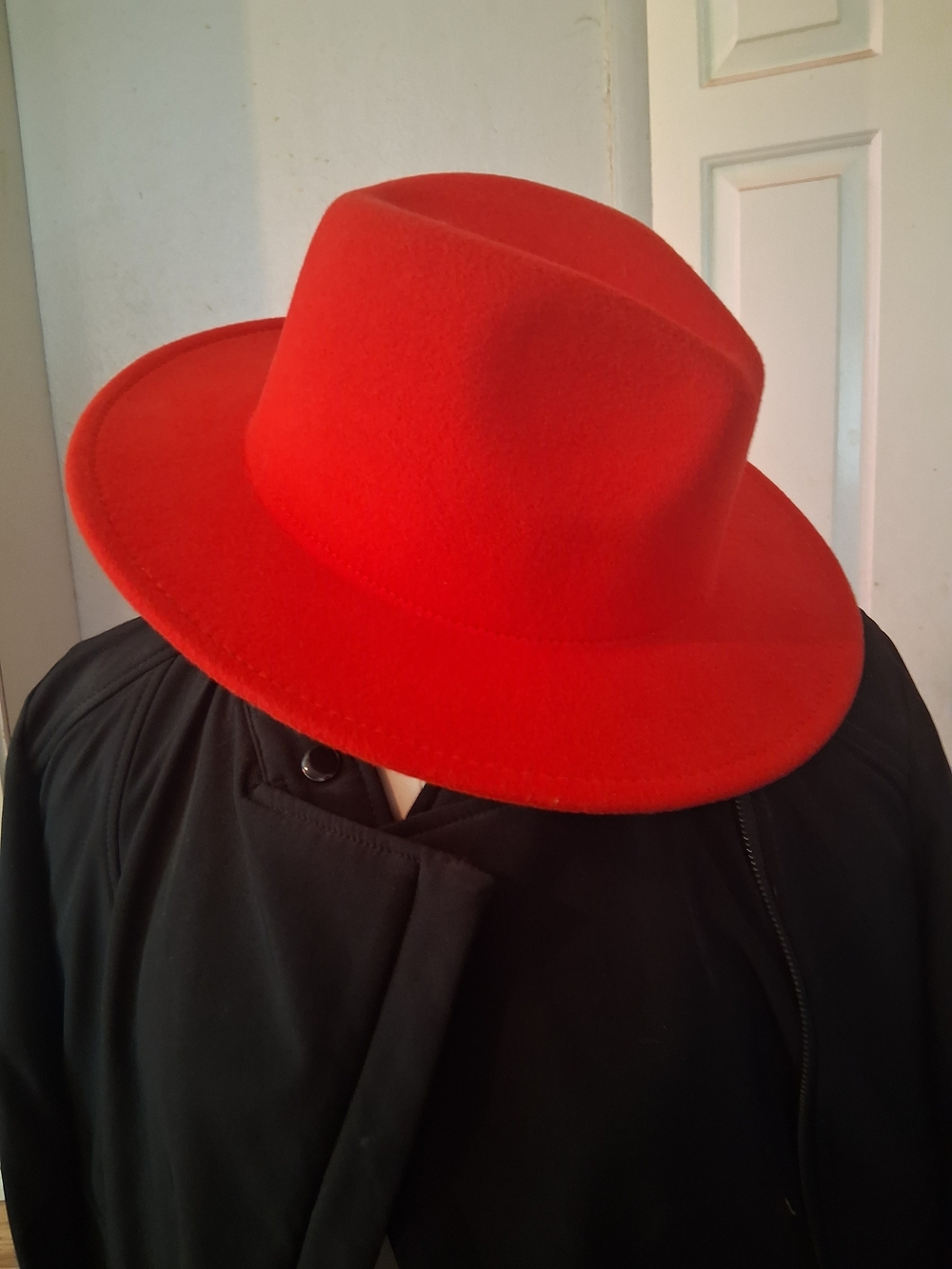 Red Faux Wool Fedora Hat/Size Small-M.